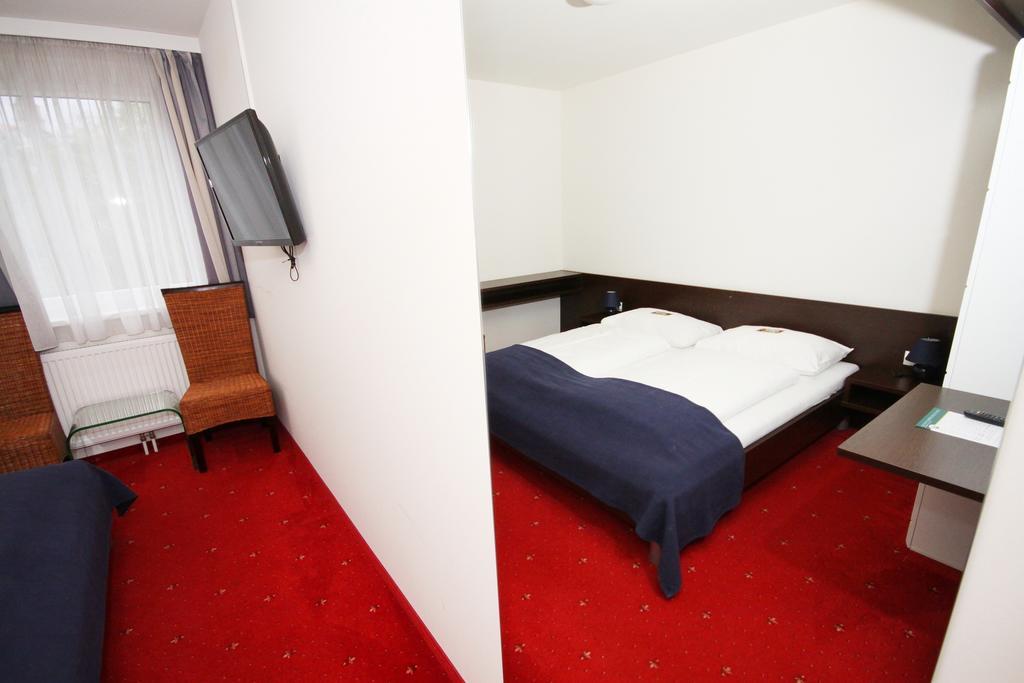 Hotel-Gasthof Restaurant Murblick Judenburg Room photo
